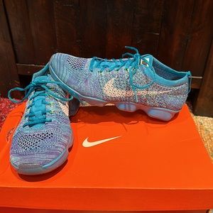 Women’s Nike Blue/Purple Flyknit Zoom Sneakers